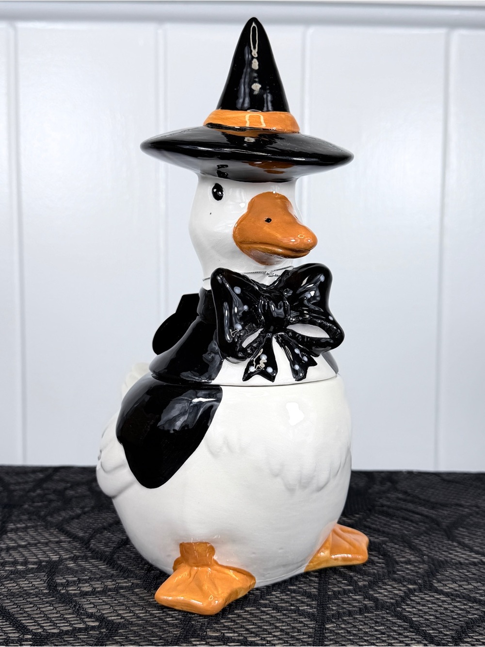 NEW 10 Strawberry Street Witch Goose Halloween Canister